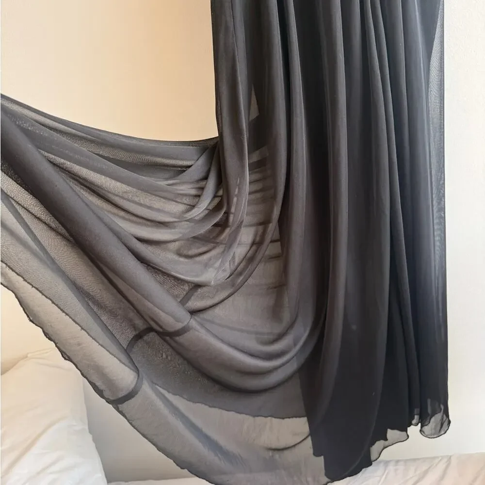Elegant Black Spaghetti-Strap Maxi Dress